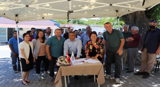 Karaburun’da emekçinin yüzünü güldüren sözleşme