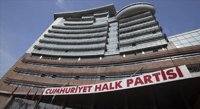 Kurultay davası ertelendi!