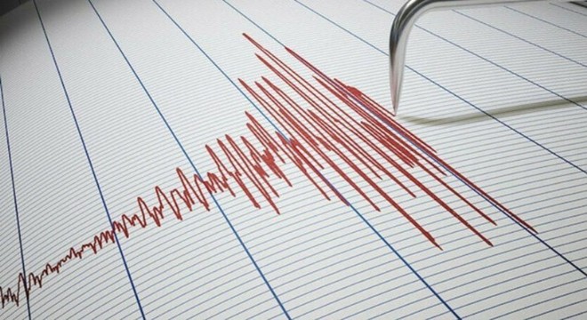 Kuşadası Körfezi nde korkutan deprem!