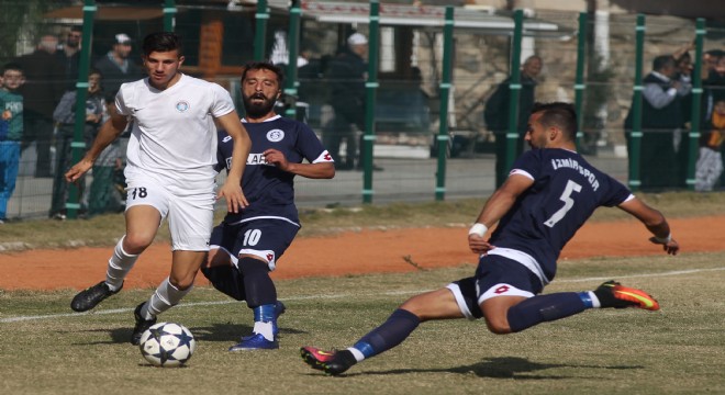 Liderlik mücadelesinde gol çıkmadı