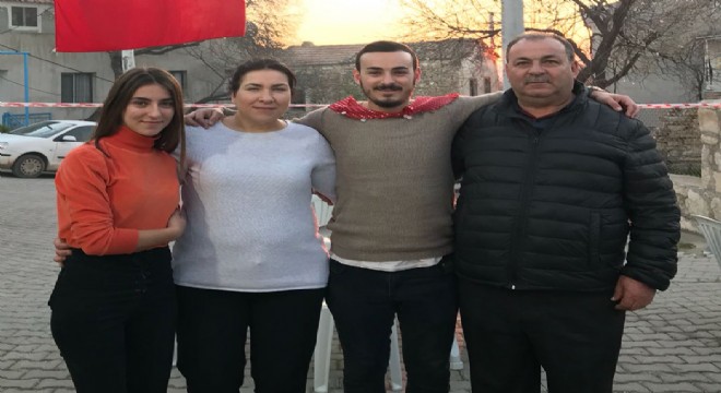 Muhtarlar, Muhtarın oğlunu askere uğurladı