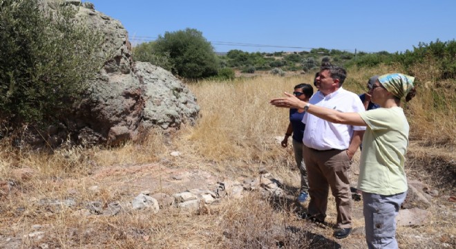 Oran, Erythrai kazı çalışmalarını inceledi.