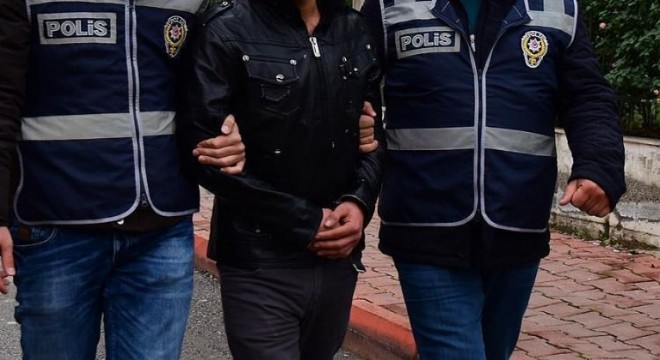 Pasaport Polisi’nden kaçamadı!