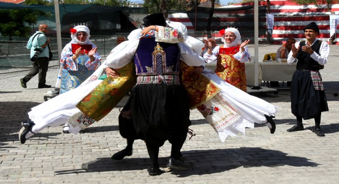 Sakız Adası’nda Halk Dansları Festivali!