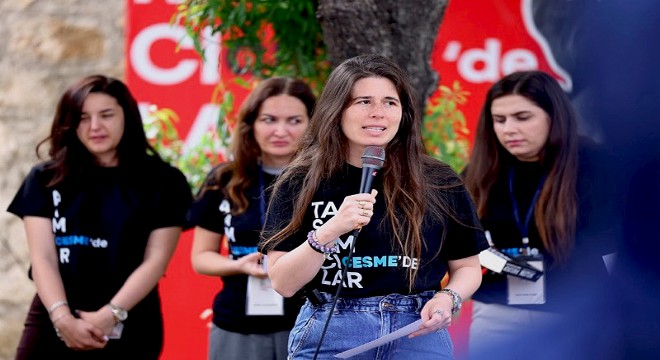 Tasarımcılar Çeşme’de ikinci kez gençlerle buluştu