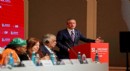 'Otoriterliği halkın desteği ile yeneceğiz'