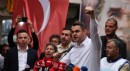 İzmir'de ilçe başkanlarından Çağatay Güç'e destek