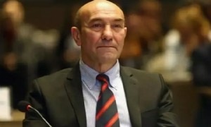 Tunç Soyer ve Aslanoğlu gözaltına alındı