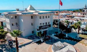 Son dakika! Seferihisar Belediyesi'ne operasyon